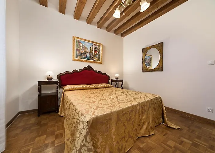 At 2 Minutes From San Marco Square